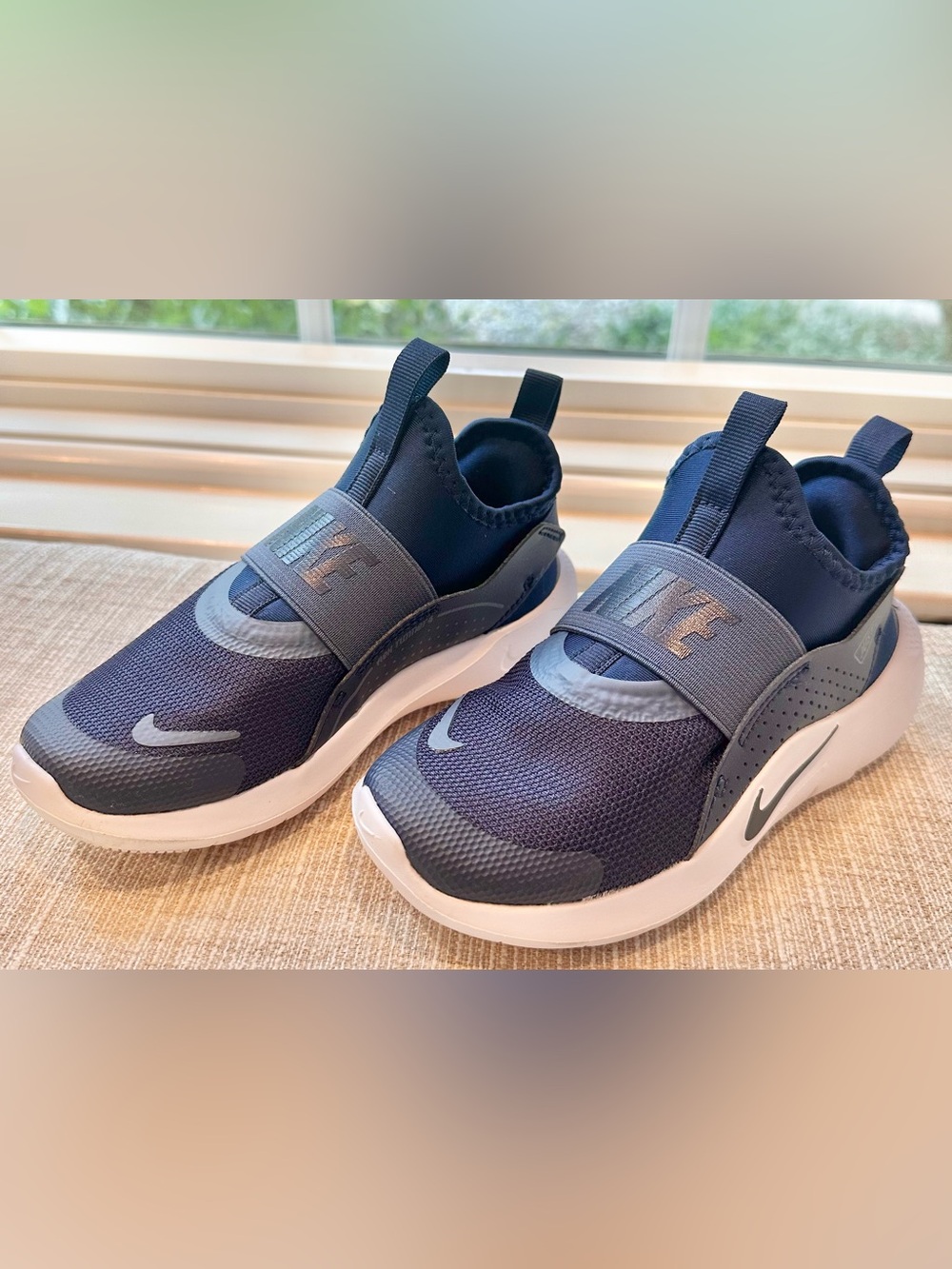 Nike Flex Runner Navy White Slip-On Sneakers Kids Size 11.5C